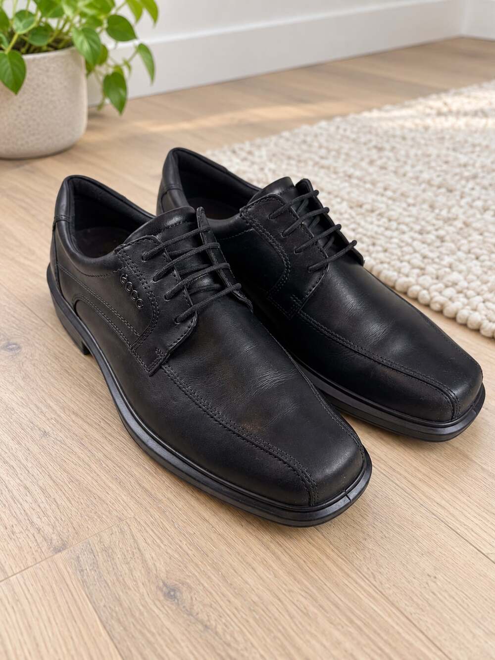ECCO Helsinki Oxford Dress Shoes Men’s EU 43 US 9 Black Leather Bike Toe